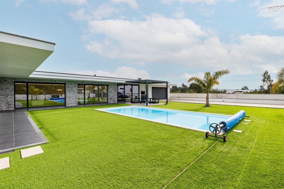 House in Carvide, Leiria District, Portugal 2 - 17000892