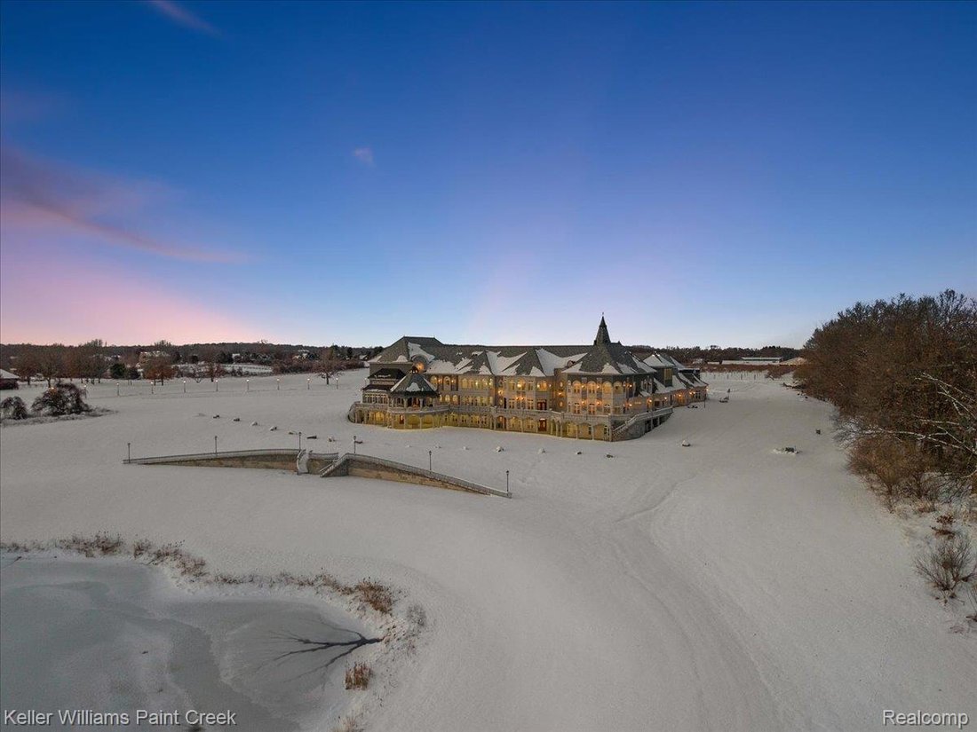 House in Washington, Michigan, United States 4 - 16993915