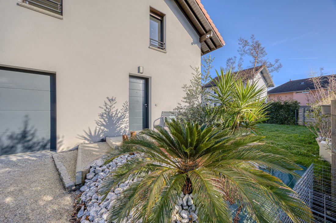 House in Brison-Saint-Innocent, Auvergne-Rhône-Alpes, France 2 - 16993013