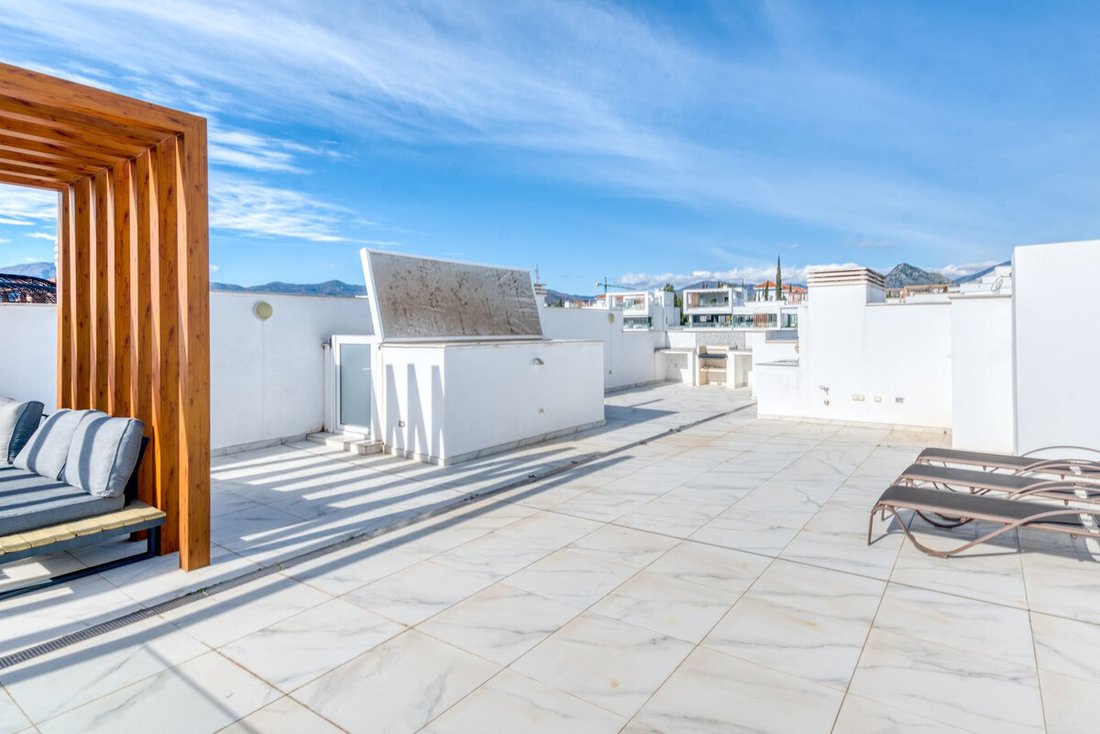 Penthouse in Estepona, Andalusia, Spain 2 - 16997159