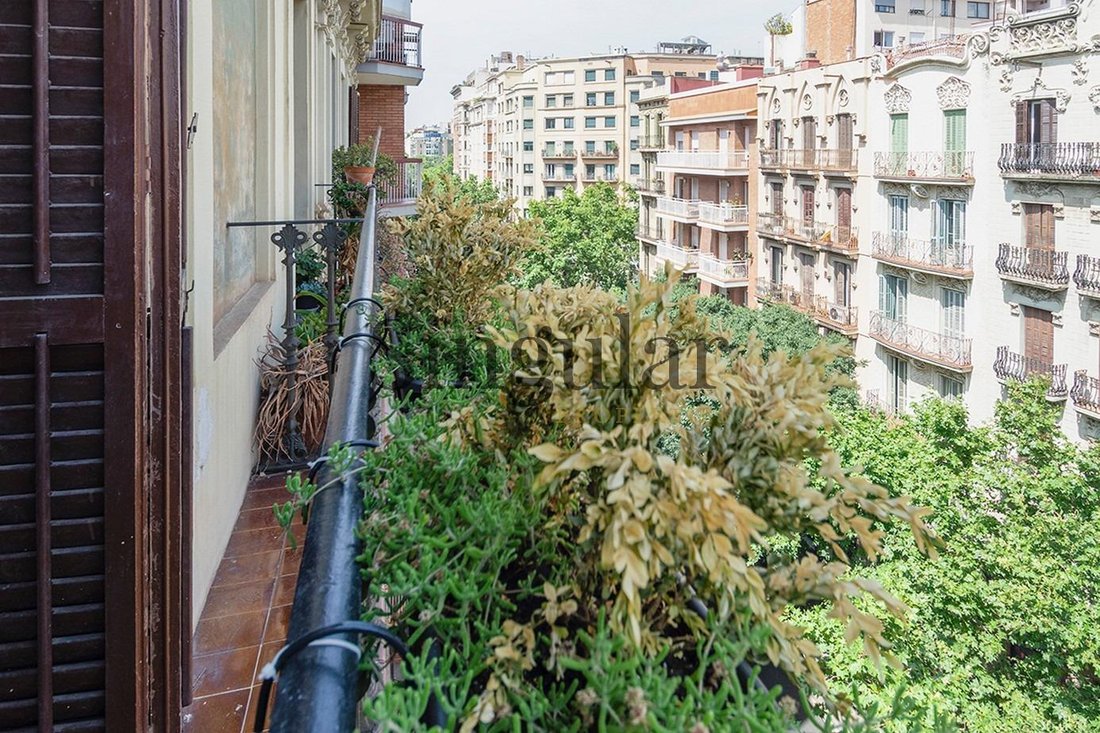 Appartamento a Eixample, Barcellona, Spagna 2 - 16993166