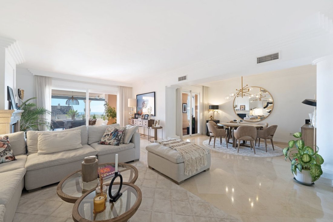 Apartamento en Nueva Andalucía, Marbella, España 1 - 16995073
