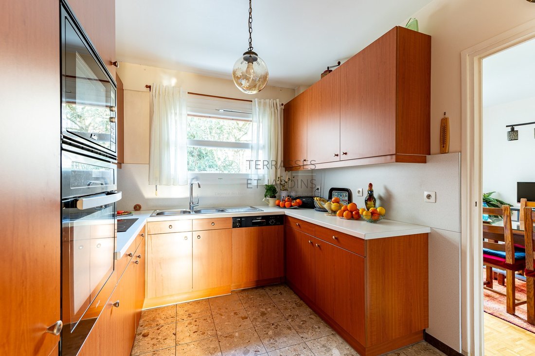 Apartment in Nogent-sur-Marne, Ile-de-France, France 3 - 16993077