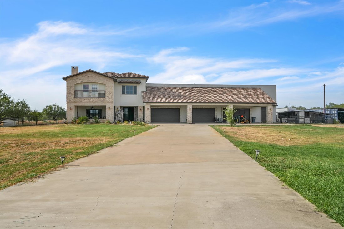 House in Laredo, Texas, United States 1 - 17001123