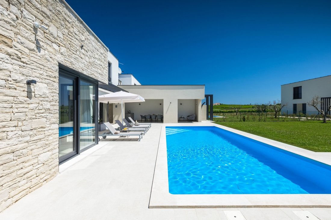 Villa in Brtonigla, Istria County, Croatia 3 - 17001359