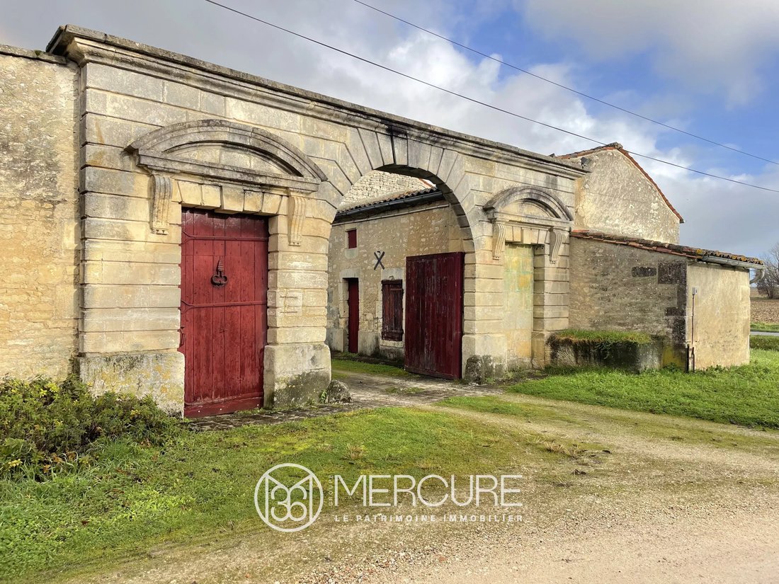 House in Jarnac, Nouvelle-Aquitaine, France 1 - 16992170