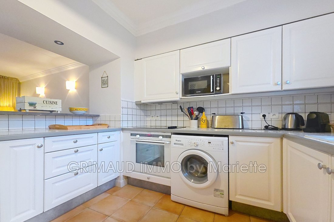 Villa in Grimaud, Provence-Alpes-Côte d'Azur, Frankreich 4 - 16997053