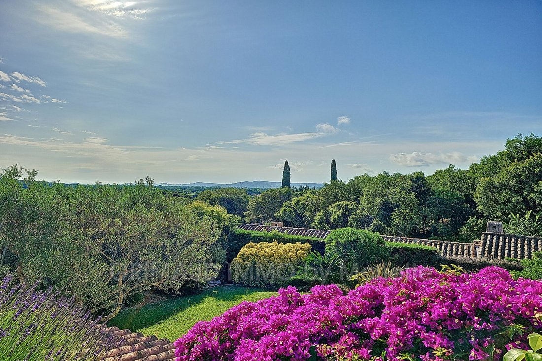 Villa in Grimaud, Provence-Alpes-Côte d'Azur, France 2 - 14381083