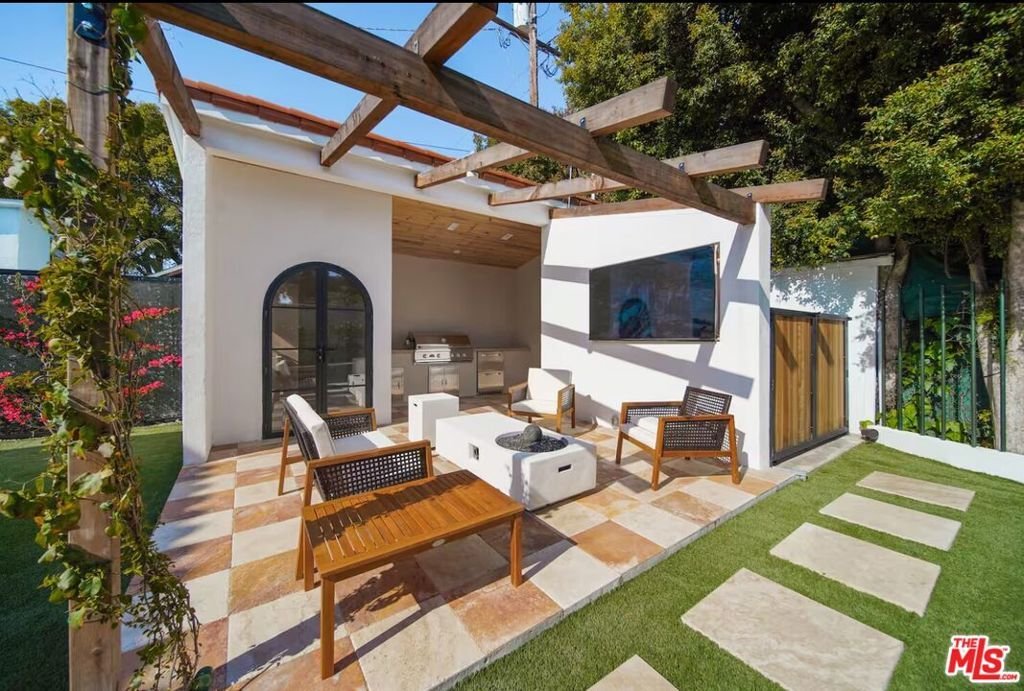 House in Los Angeles, California, United States 4 - 16997958