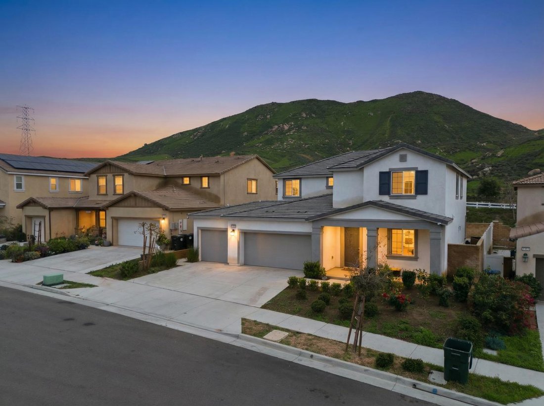 House in Riverside, California, United States 1 - 16999257