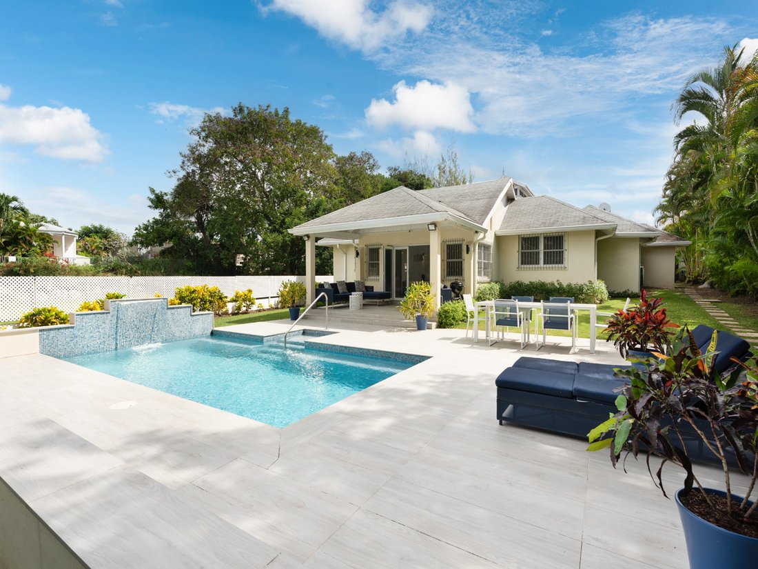 Apartment in Holetown, Saint James, Barbados 1 - 16992512