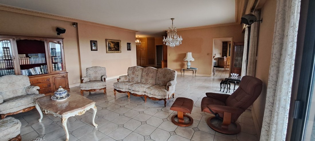 Casa a Objat, Nuova Aquitania, Francia 5 - 16993756