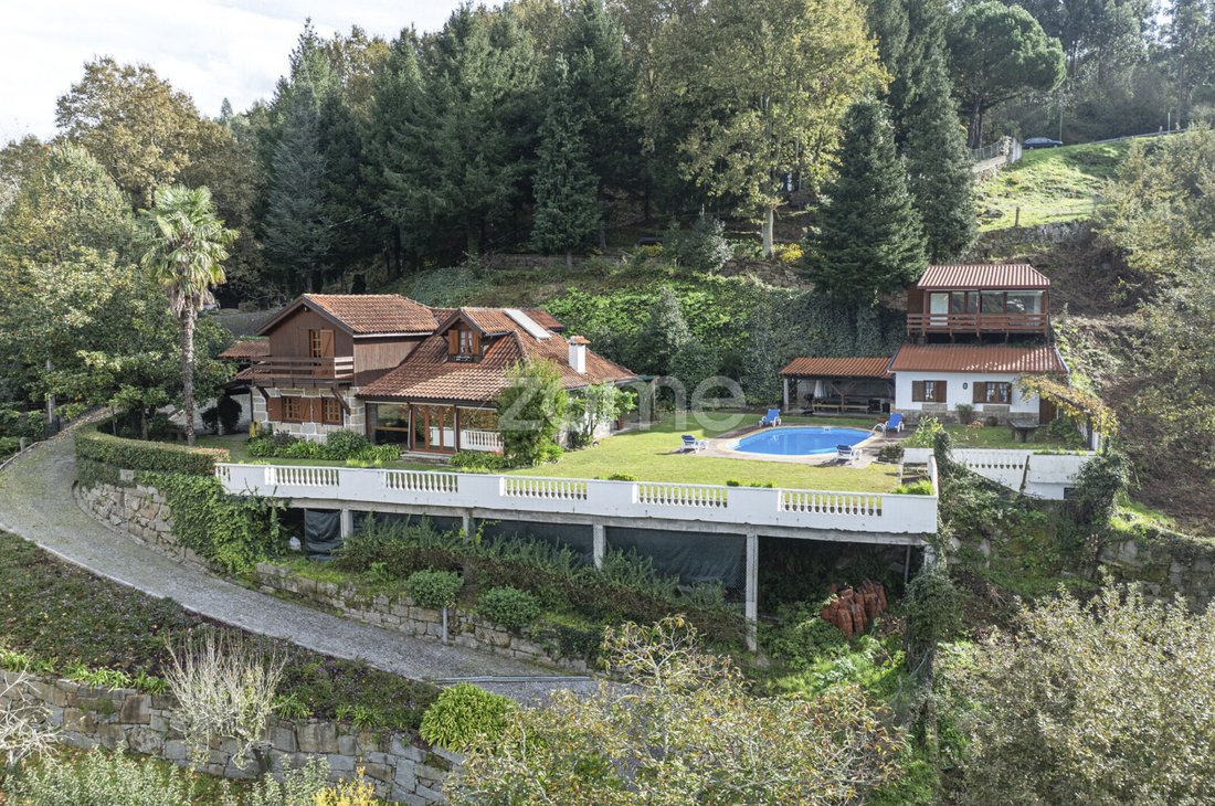 Finca in Vila Boa do Bispo, Porto District, Portugal 1 - 16994030