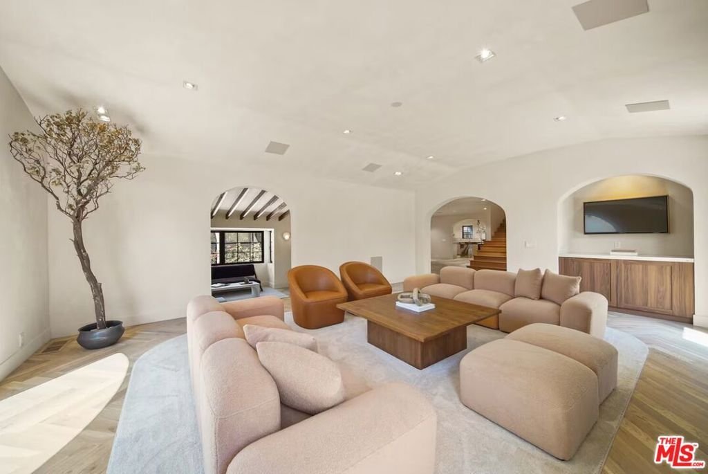 House in Los Angeles, California, United States 5 - 16997958