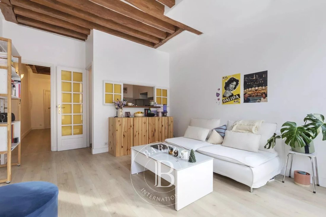 Apartment in Palais Royal, Paris 1er Arrondissement, Paris 4 - 16993335