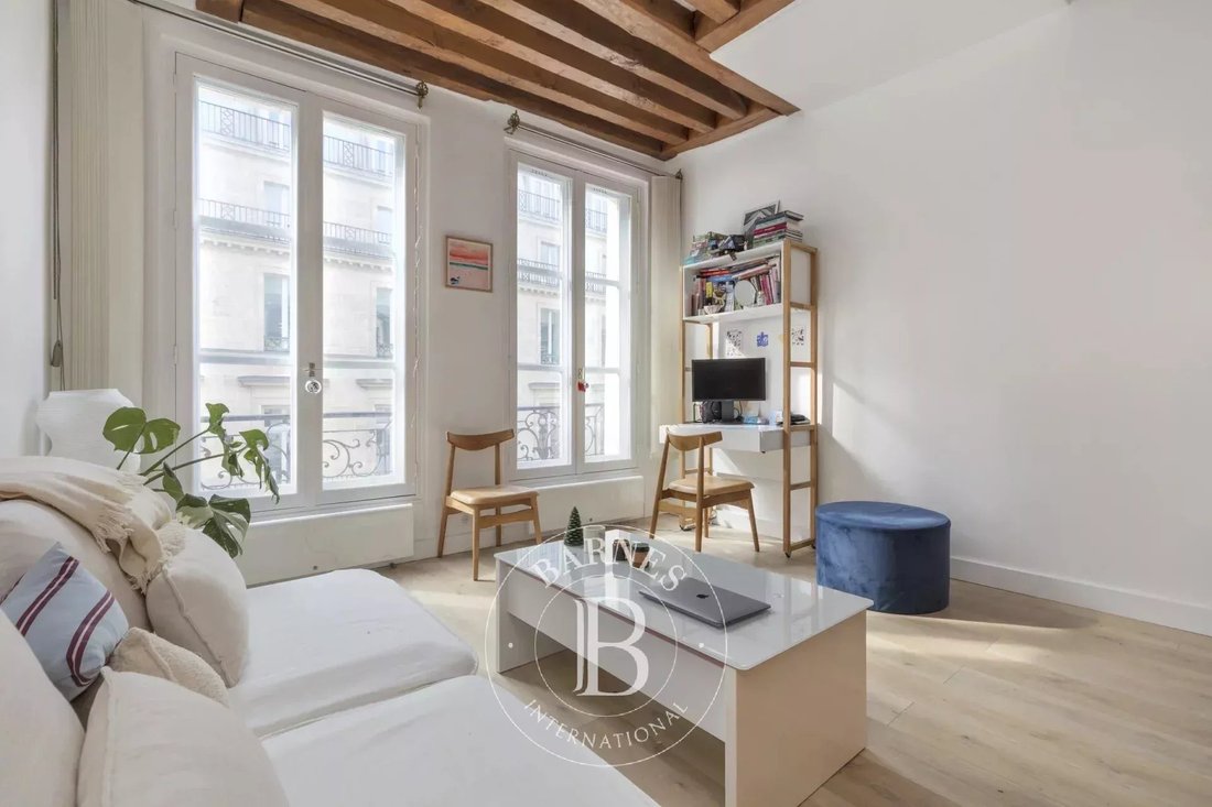 Apartment in Palais Royal, Paris 1er Arrondissement, Paris 3 - 16993335