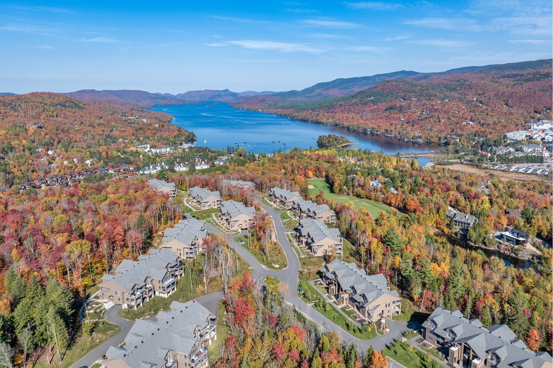 Condo in Mont-Tremblant, Quebec, Canada 2 - 16993249