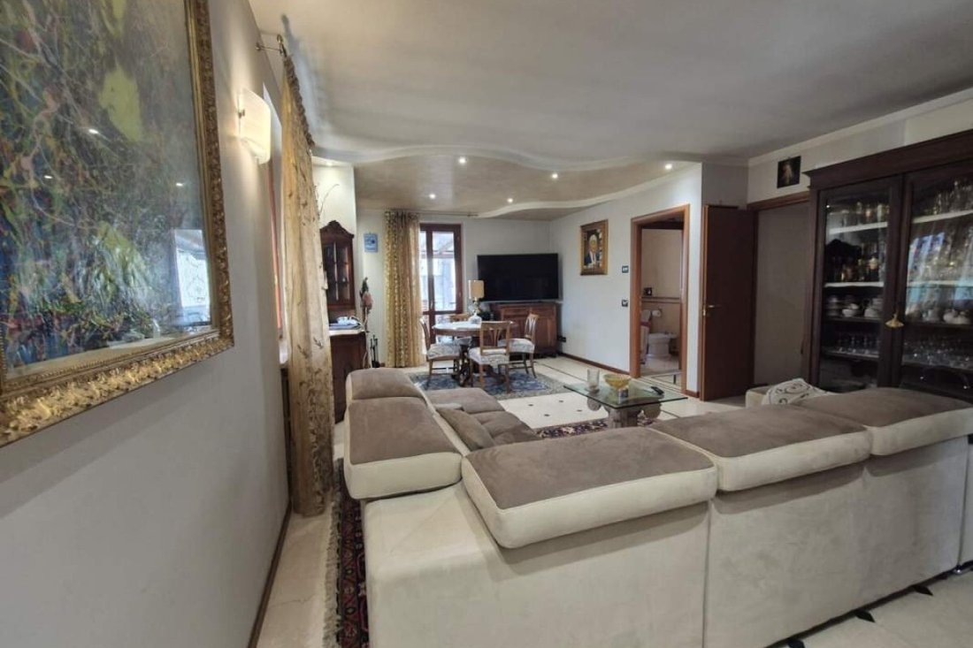 Villa in Mazzano, Lombardy, Italy 5 - 16992587