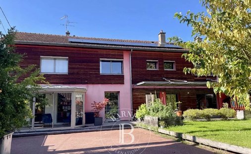House in Chalon-sur-Saone, Bourgogne – Franche-Comté, France 1