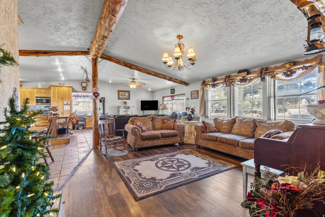 House in Malad City, Idaho, United States 4 - 16998259