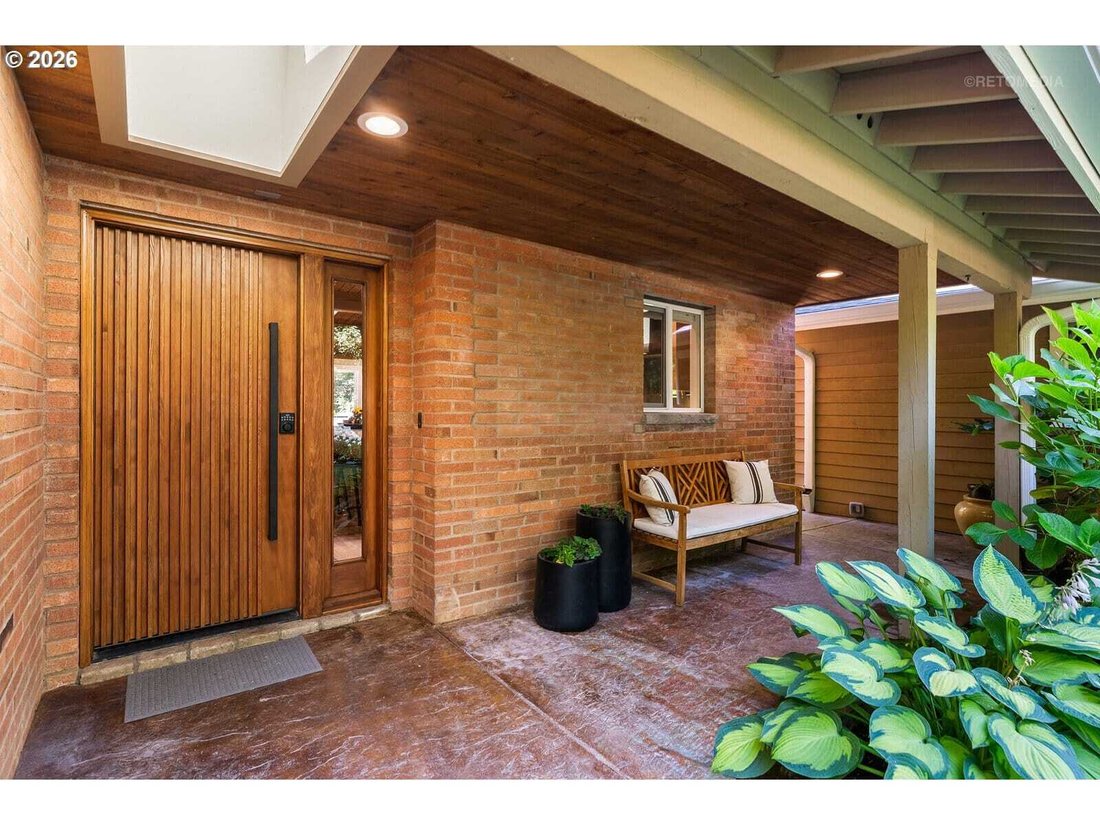 House in Lake Oswego, Oregon, United States 5 - 16990441