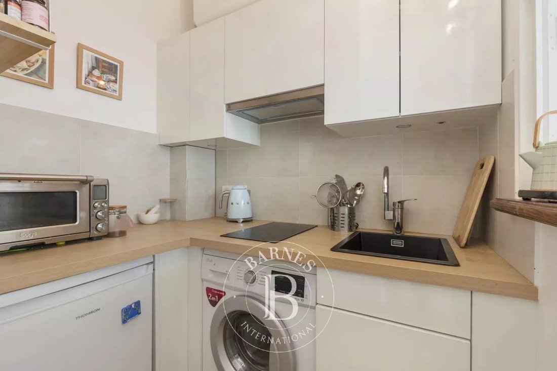 Apartment in Palais Royal, Paris 1er Arrondissement, Paris 5 - 16993335
