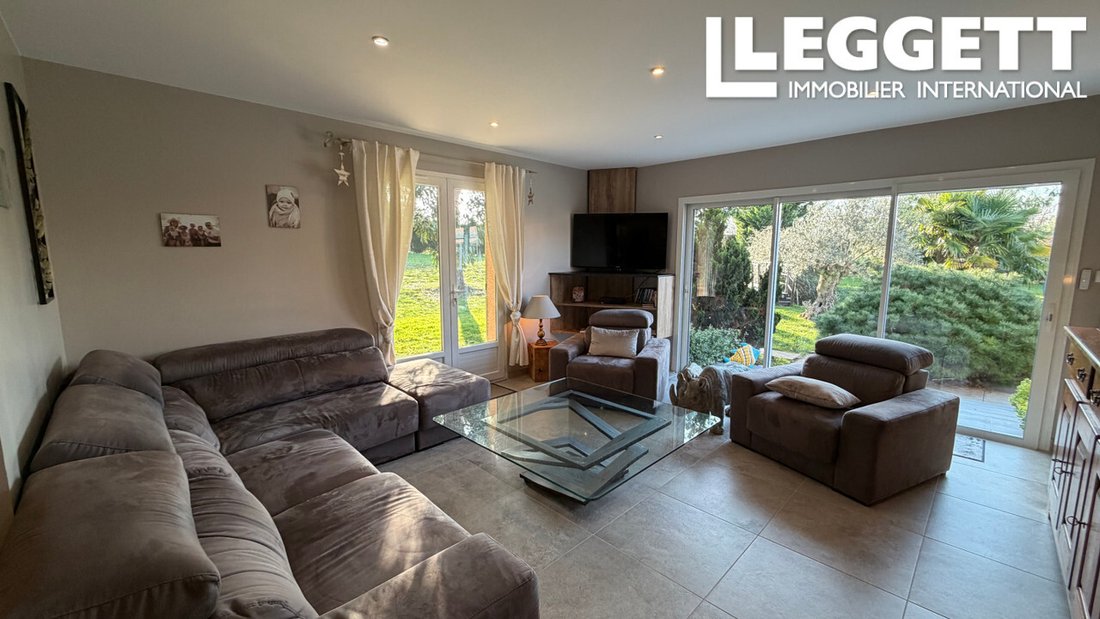 House in Centre-Bourg, Saint-Genis-Laval, France 2 - 16999248