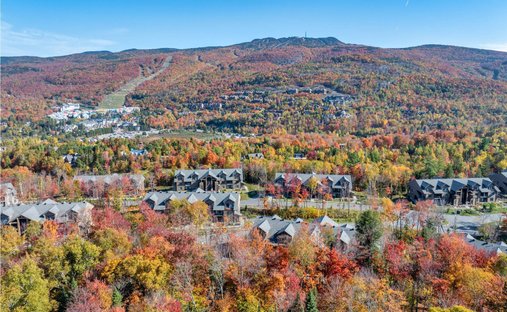 Condo in Mont-Tremblant, Quebec, Canada 1