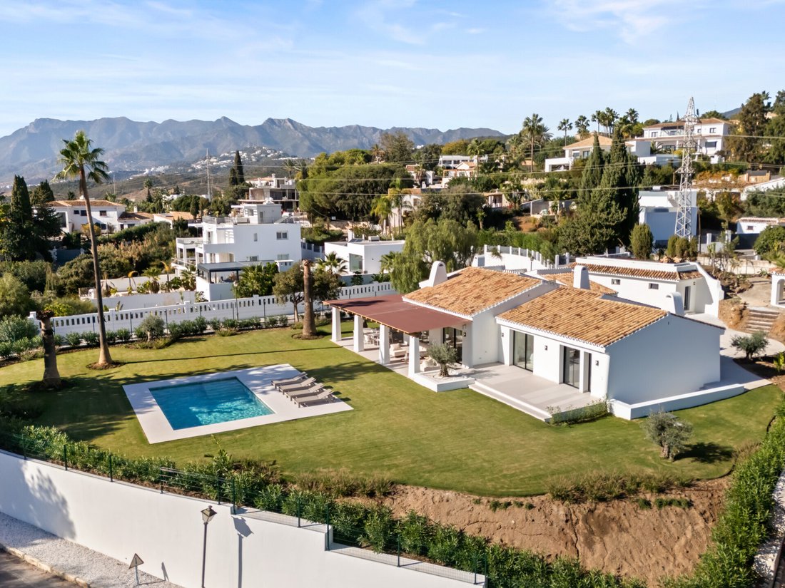 Villa in Marbella, Andalusia, Spain 3 - 16994702