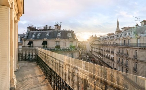Apartment in Triangle d'Or, Paris 8e Arrondissement, Paris 1