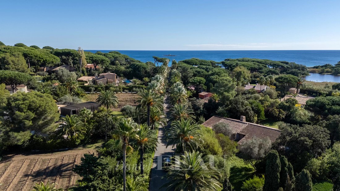 House in Zone Est Diffuse, Saint-Tropez, France 2 - 16575435