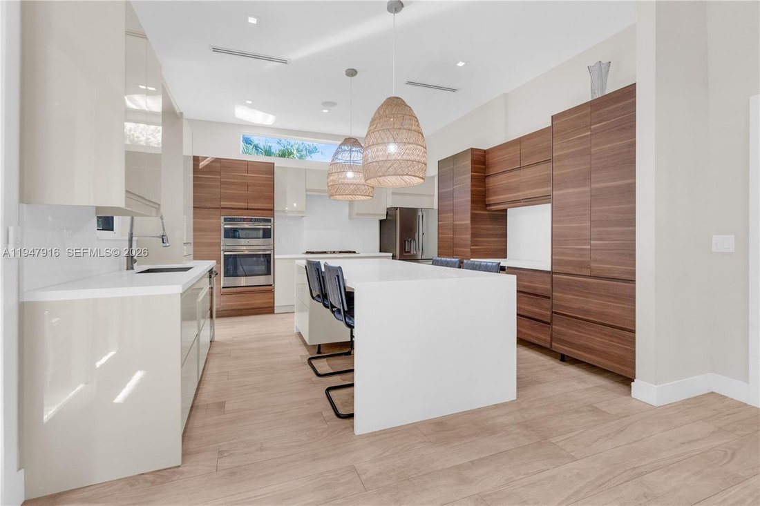 House in Biscayne Park, Florida, United States 3 - 16990197