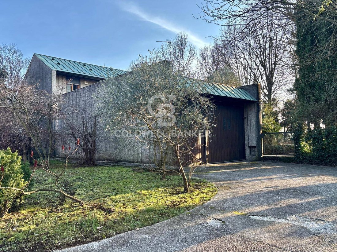 Villa in Tregasio, Lombardy, Italy 5 - 16994141
