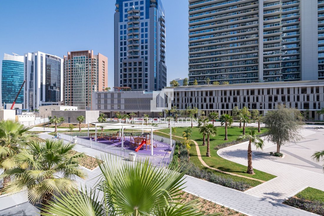 Appartamento a Business Bay, Emirato di Dubai, Emirati Arabi Uniti 1 - 16958818
