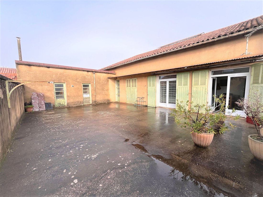 House in Apt, Provence-Alpes-Côte d'Azur, France 4 - 16991181