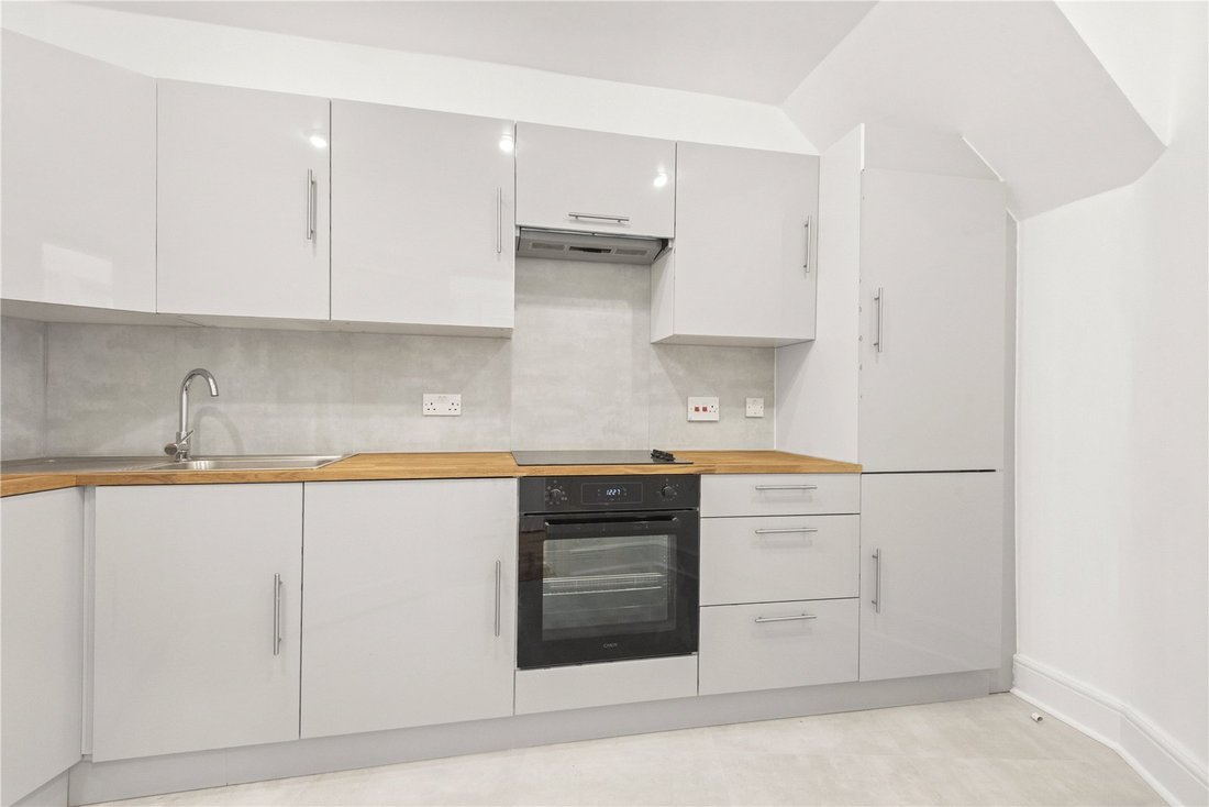 Apartment in Earls Court, Kensington And Chelsea, England 4 - 16996760