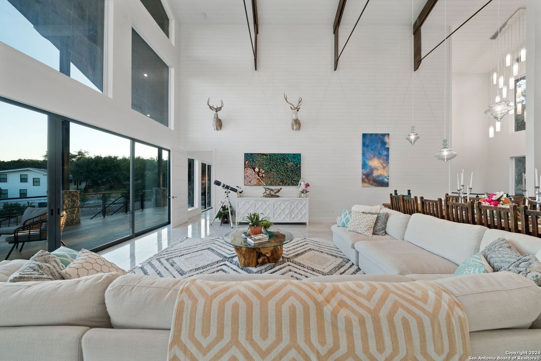 House in Mico, Texas, United States 2 - 16993886