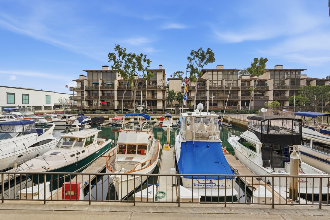 Condo in Signal Hill, California, United States 1 - 16969815