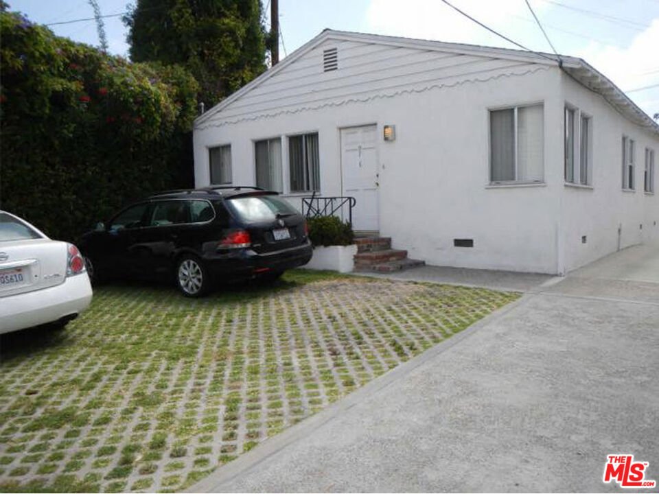 Los Angeles, California, United States 3 - 16997972