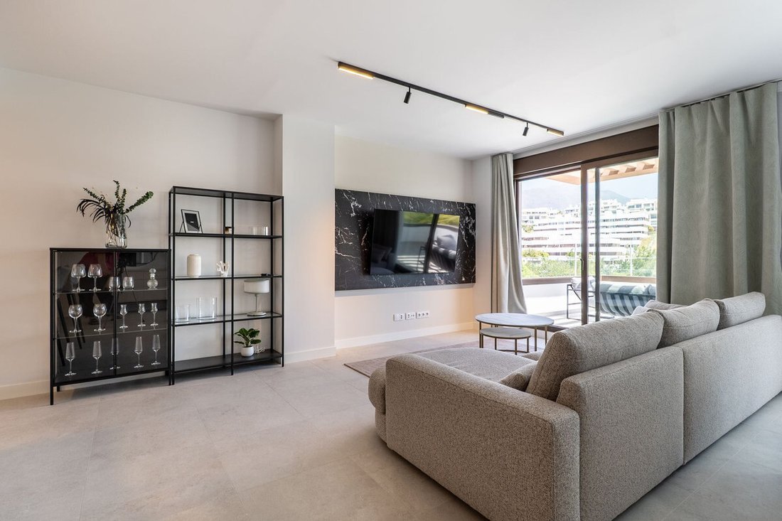 Apartment in Estepona, Andalusia, Spain 4 - 16994870
