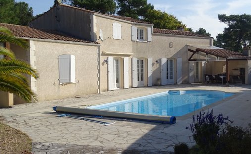 Maison à Saint-Trojan-les-Bains, Nouvelle-Aquitaine, France 1