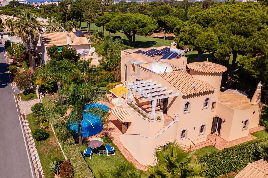 House in Vilamoura, Quarteira, Algarve 1 - 16999320