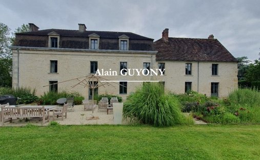 House in Goulet, Monts-sur-Orne, France 1