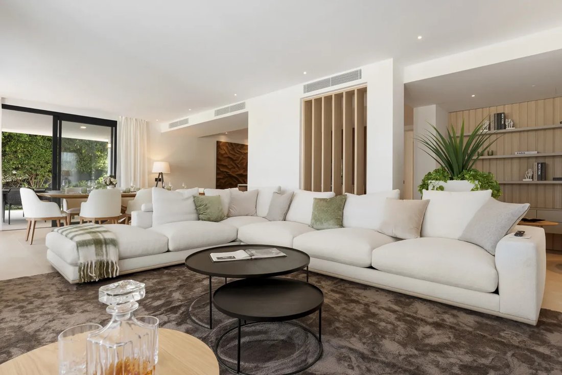 Villa a Guadalmina Alta, San Pedro de Alcántara, Spagna 5 - 16999061