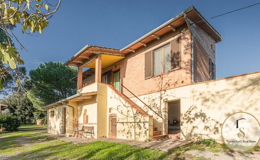 Country House in Montepulciano, Tuscany, Italy 1