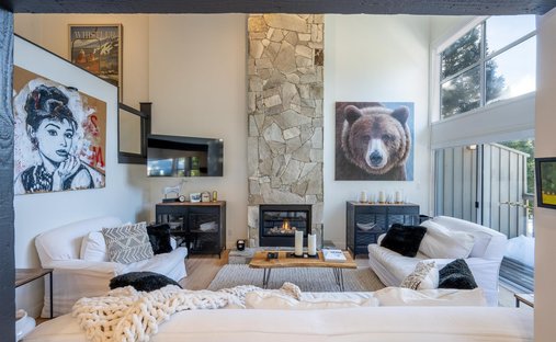 Condo in Whistler, British Columbia, Canada 1