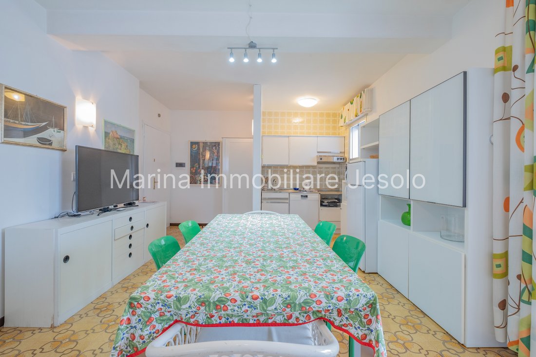 Apartment in Faro-Lido Ovest, Jesolo, Veneto 5 - 16993771