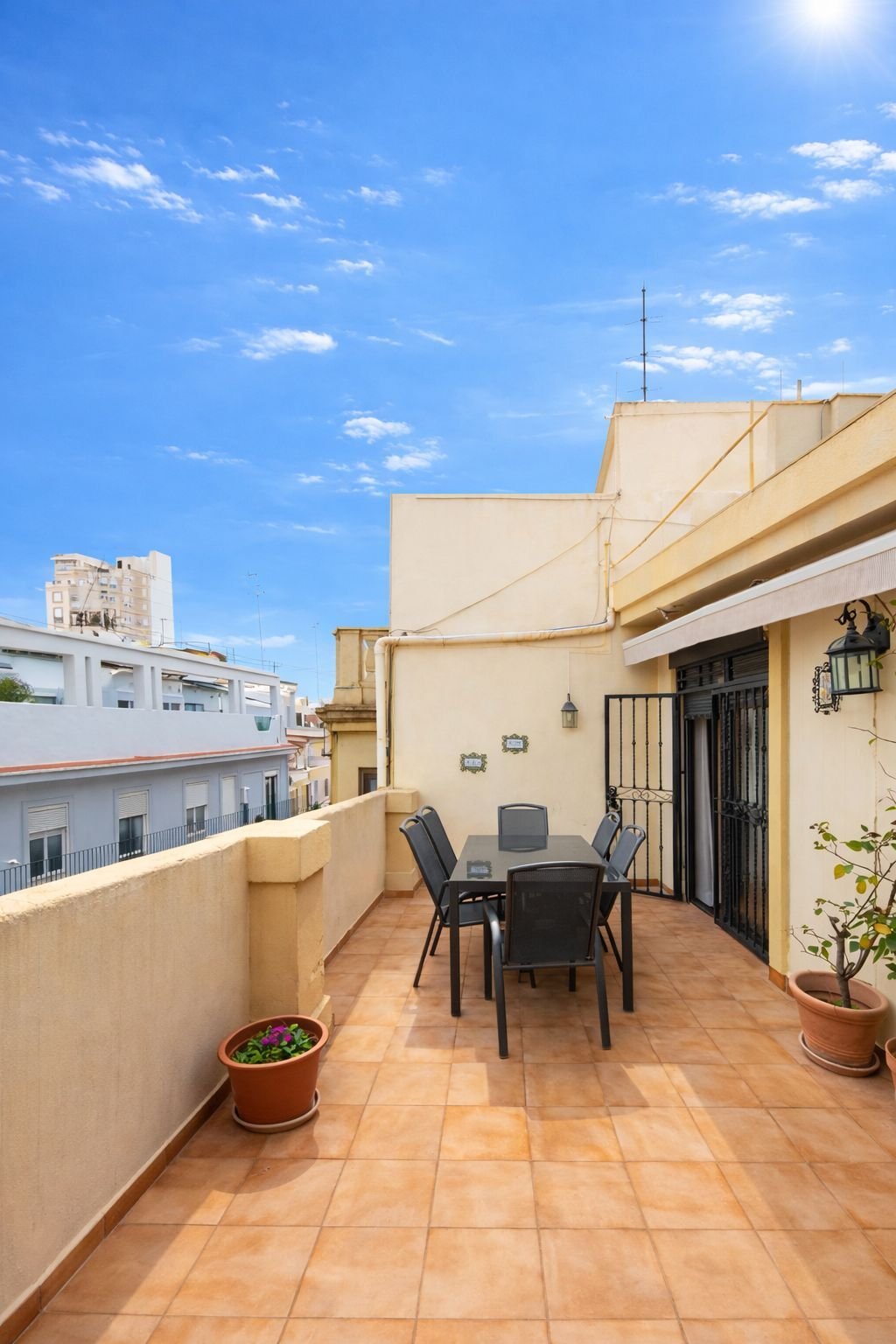 Apartment in l'Eixample, Valencia, Spain 1 - 16993749