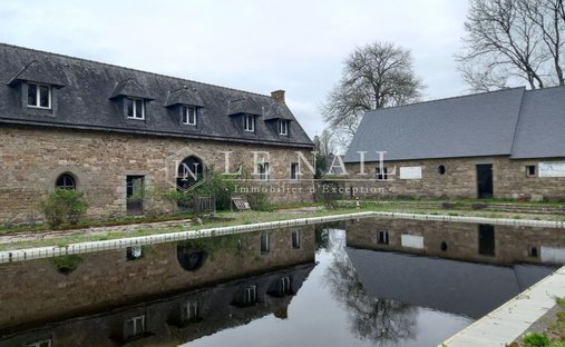 Sale Of A Castle In Guingamp, 693m² 26 Rooms €1,659,000 Côtes D'armor