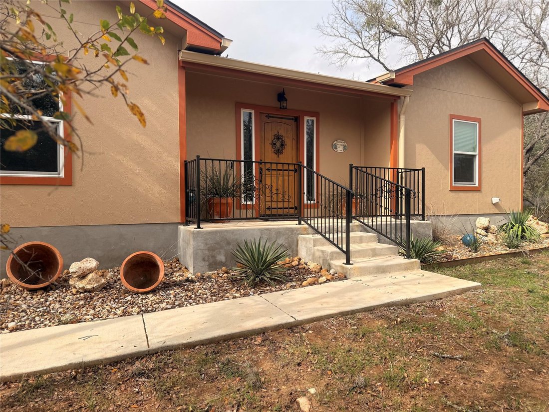 House in San Marcos, Texas, United States 2 - 16728392